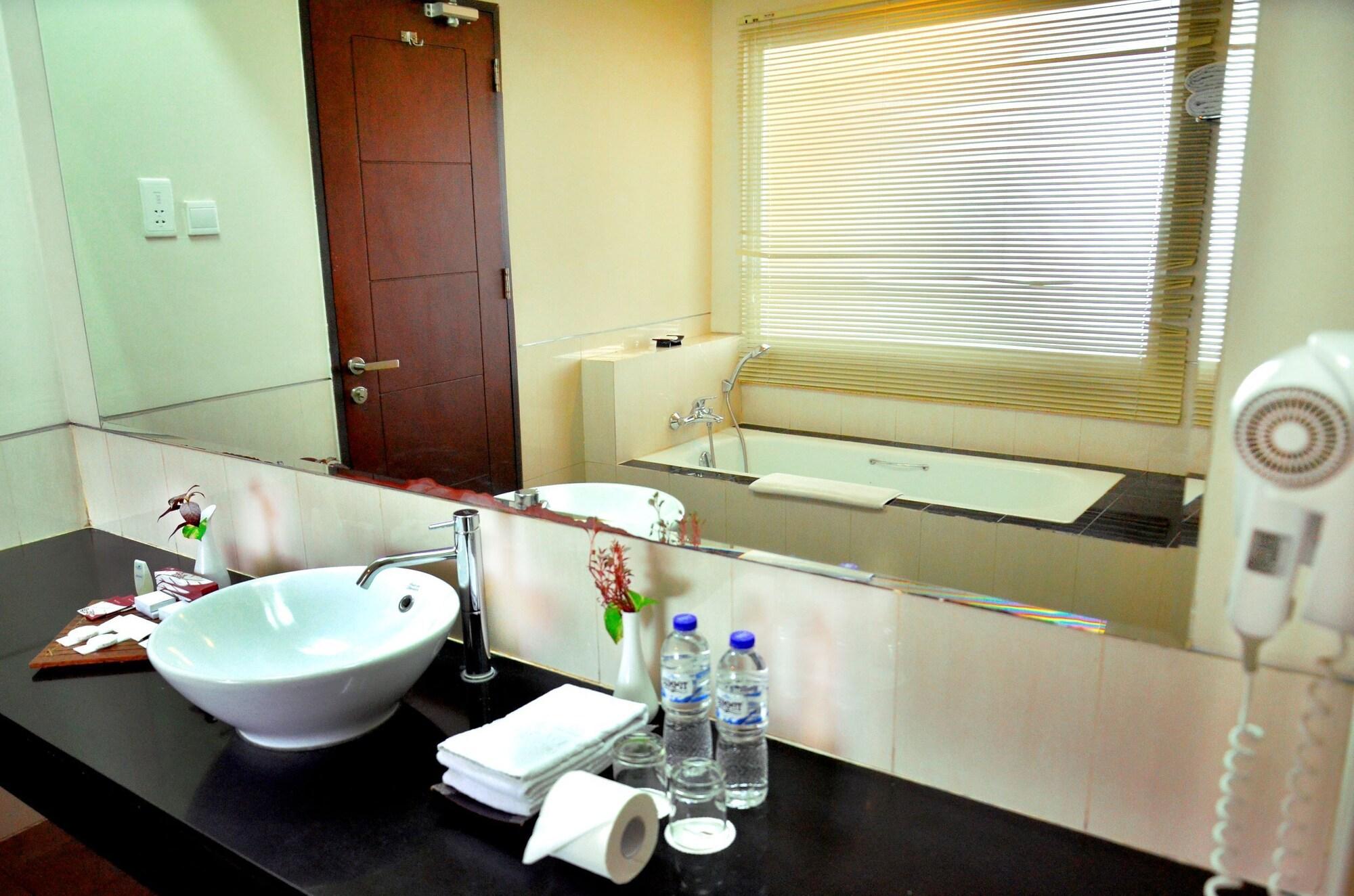 Padjadjaran Hotel Bogor Esterno foto