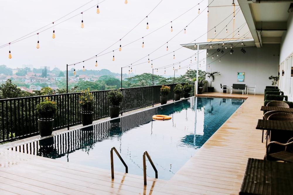 Padjadjaran Hotel Bogor Esterno foto