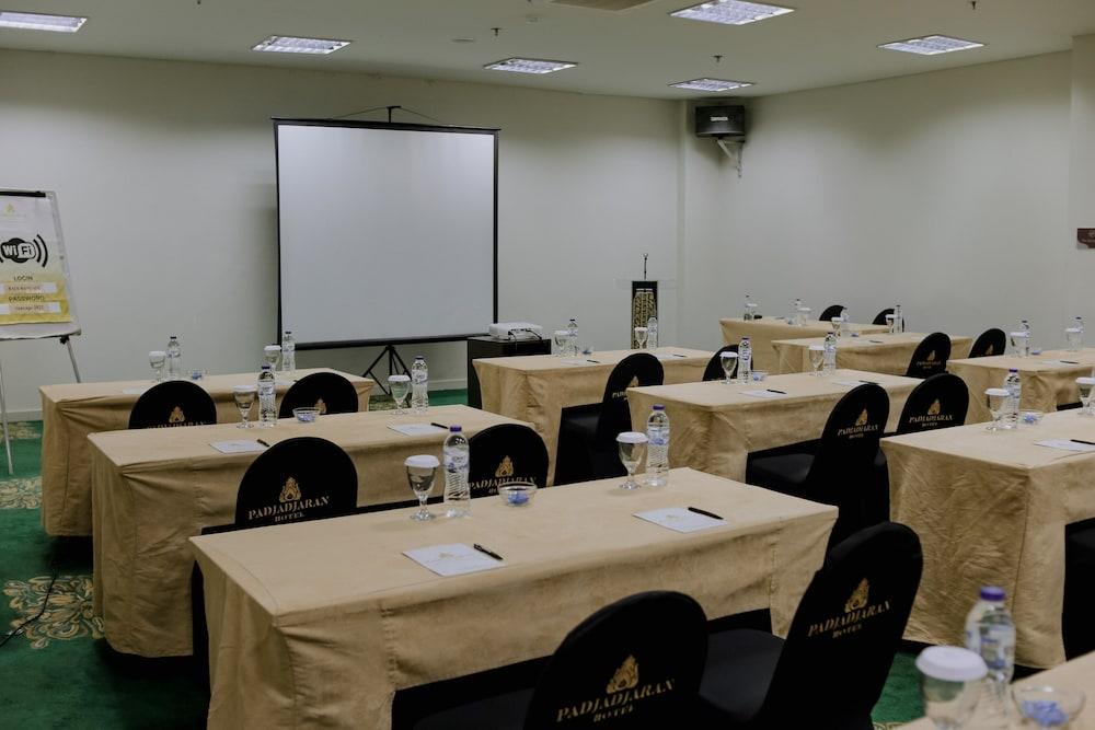 Padjadjaran Hotel Bogor Esterno foto