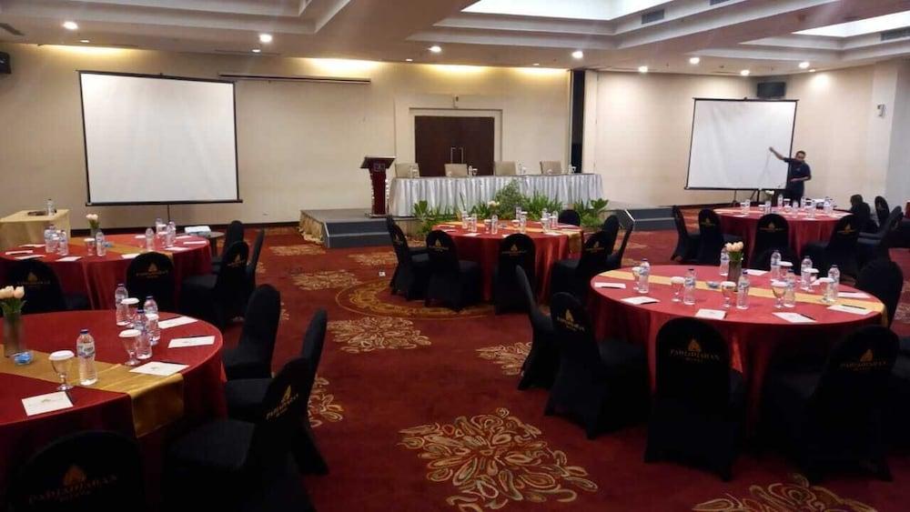 Padjadjaran Hotel Bogor Esterno foto